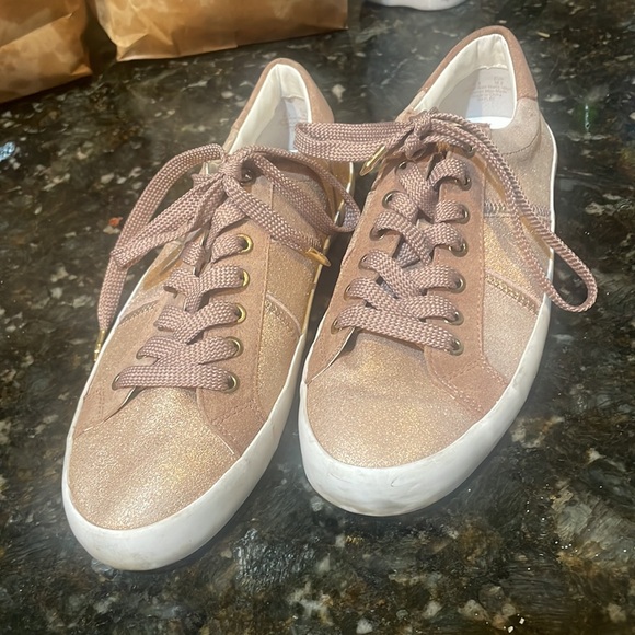 Sam Edelman Blush shimmery Sneakers! Size 8.5 - Picture 3 of 12